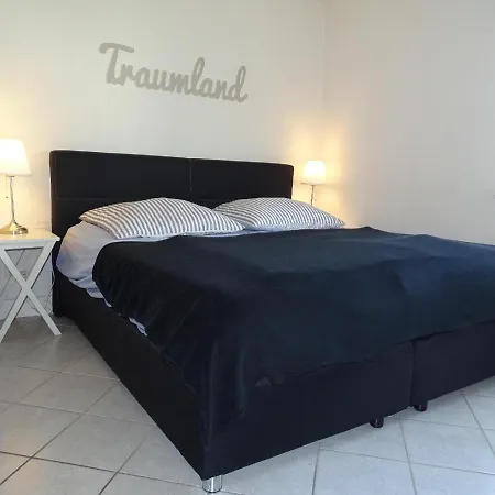 Ber 705 - Witthus شاربوتس